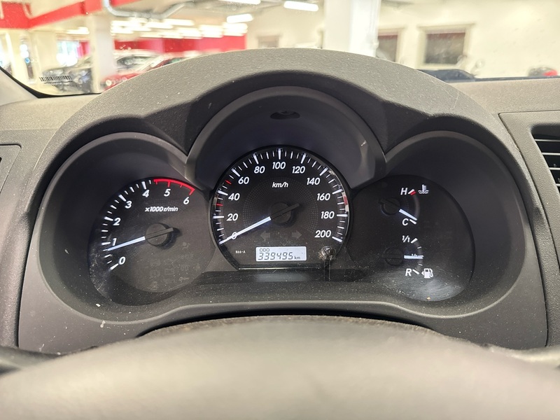 Toyota Hilux vaihtoauto