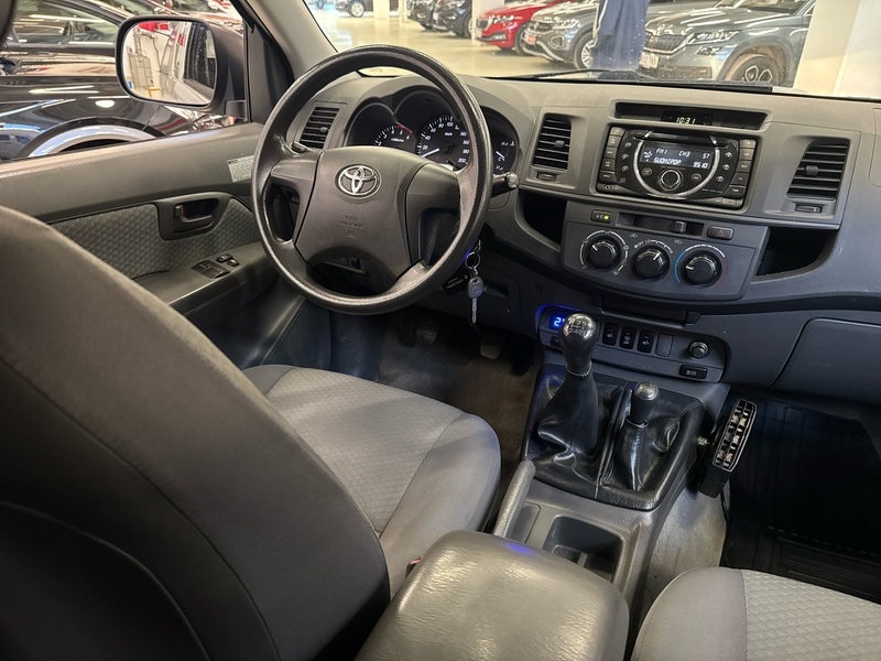 Toyota Hilux vaihtoauto