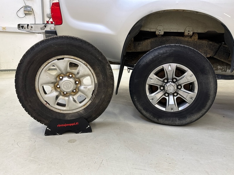 Toyota Hilux vaihtoauto