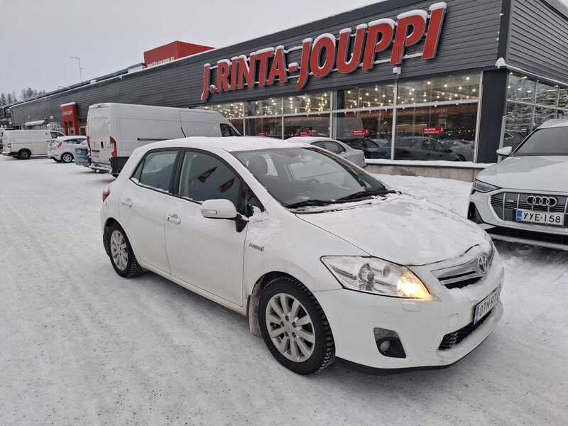 Toyota Auris vaihtoauto