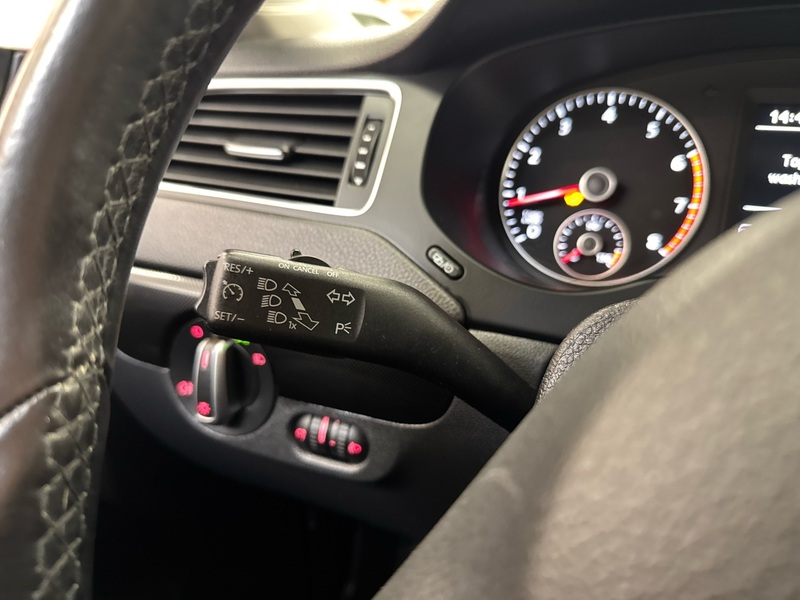 Volkswagen Jetta vaihtoauto