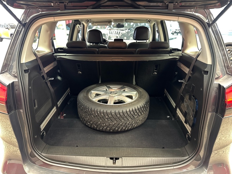 Opel Zafira Tourer vaihtoauto