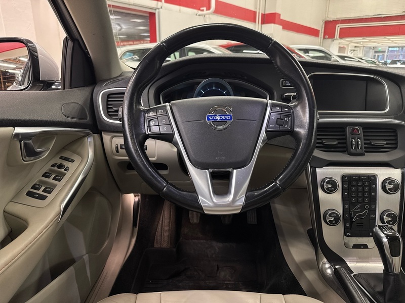 Volvo V40 vaihtoauto