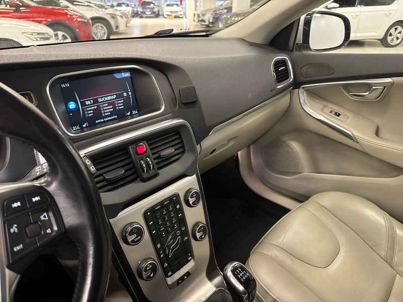 Volvo V40 vaihtoauto