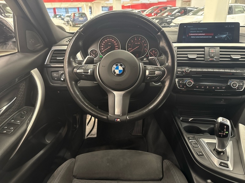 BMW 330 vaihtoauto