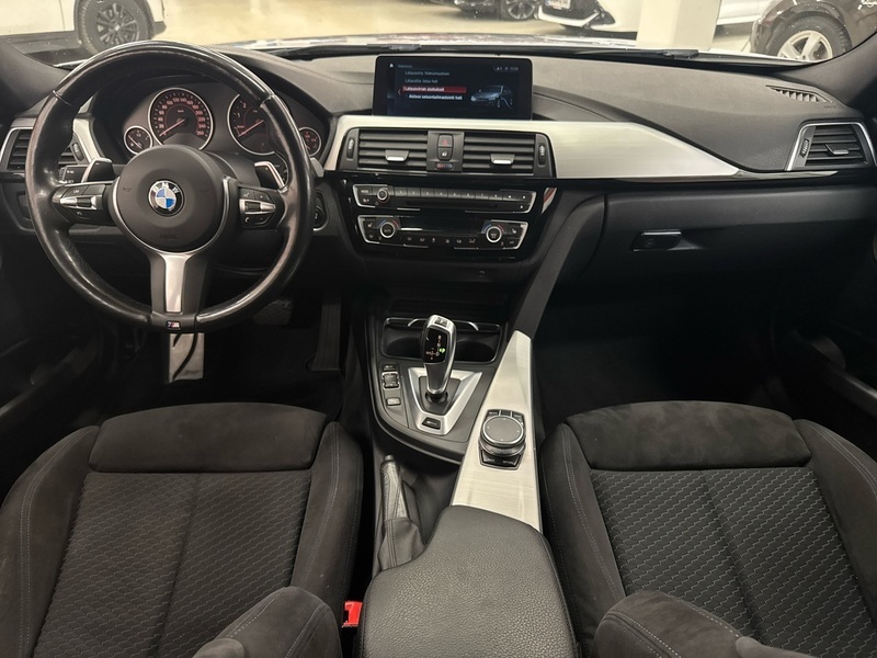 BMW 330 vaihtoauto
