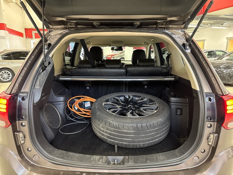 Mitsubishi Outlander vaihtoauto