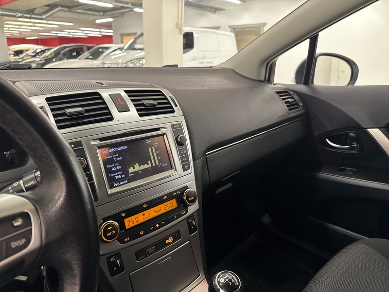 Toyota Avensis vaihtoauto