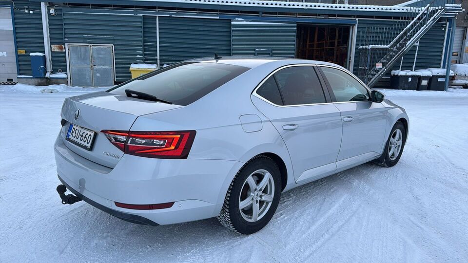 Skoda Superb vaihtoauto