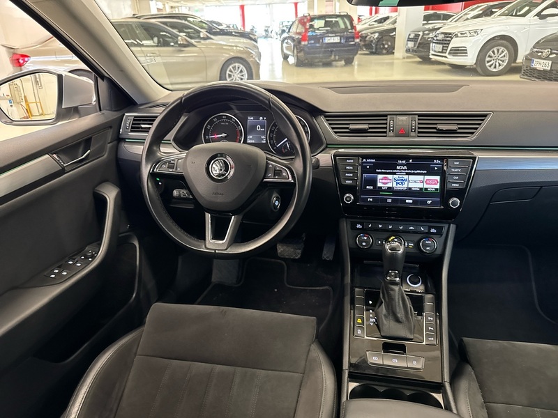 Skoda Superb vaihtoauto