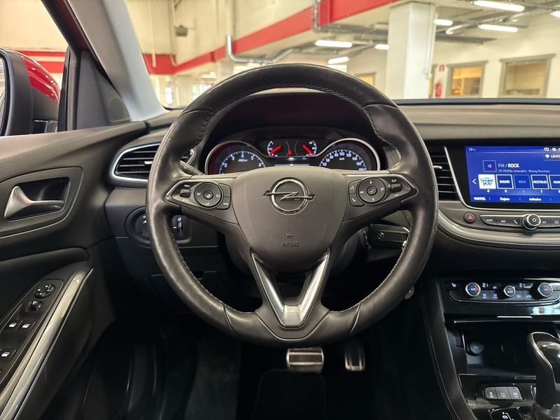 Opel Grandland X vaihtoauto