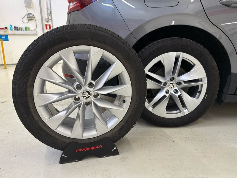 Skoda Enyaq vaihtoauto