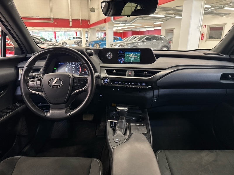 Lexus UX vaihtoauto