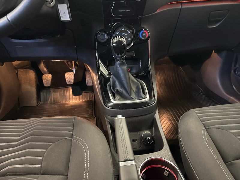 Ford Fiesta vaihtoauto