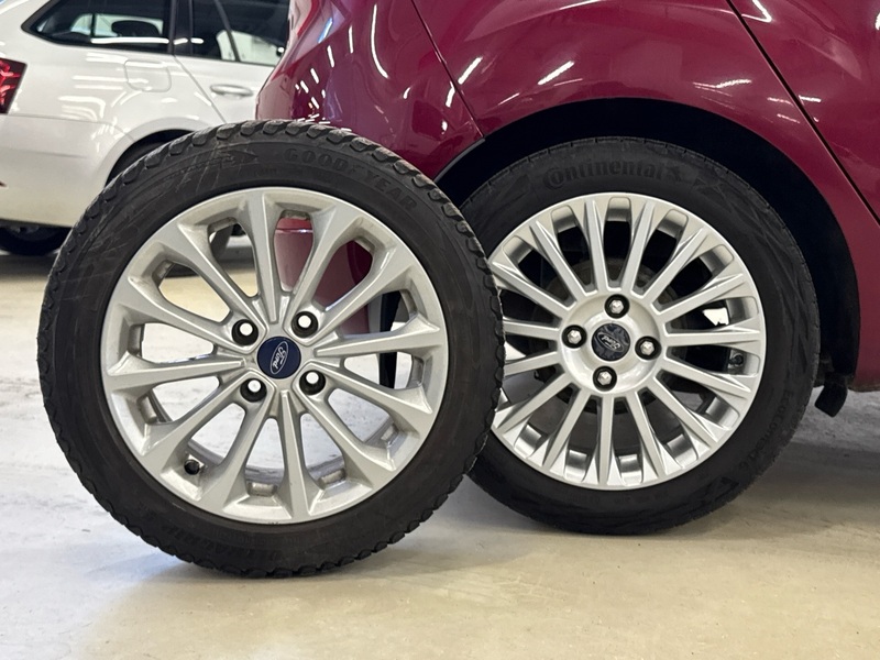 Ford Fiesta vaihtoauto