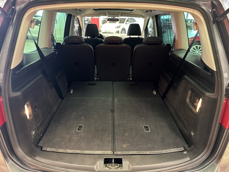 SEAT Alhambra vaihtoauto