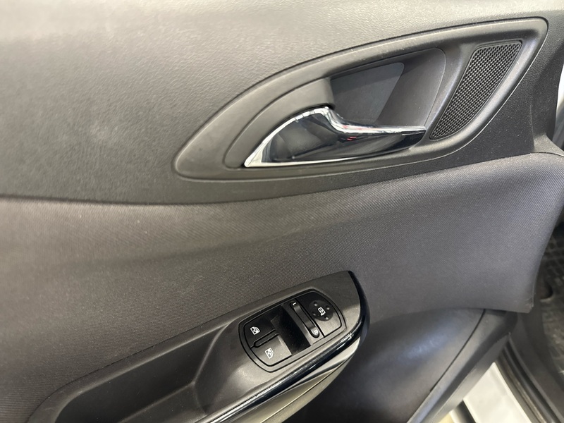 Opel Corsa vaihtoauto