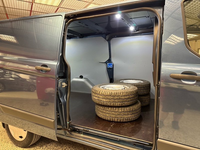 Ford Transit Custom vaihtoauto