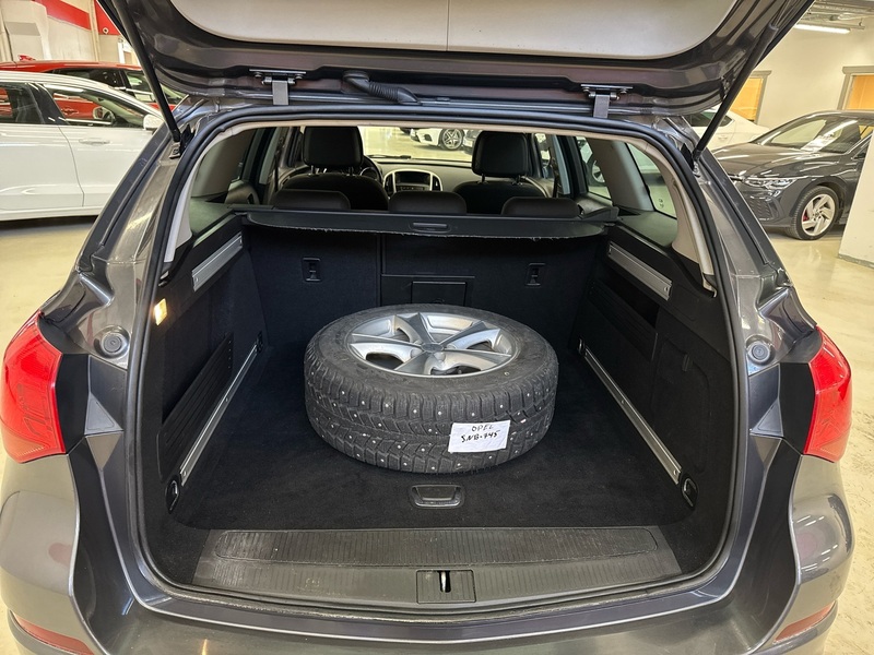 Opel Astra vaihtoauto