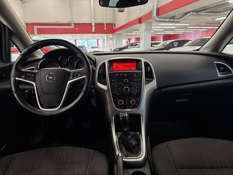 Opel Astra vaihtoauto