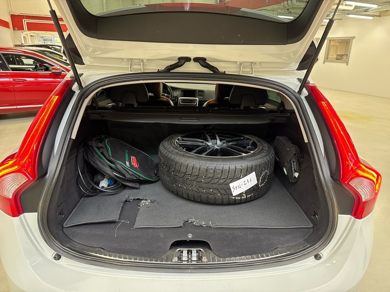 Volvo V60 vaihtoauto