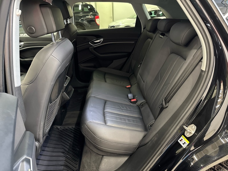 Audi e-tron vaihtoauto