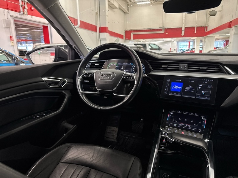 Audi e-tron vaihtoauto