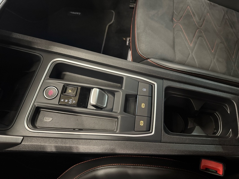 SEAT Leon vaihtoauto