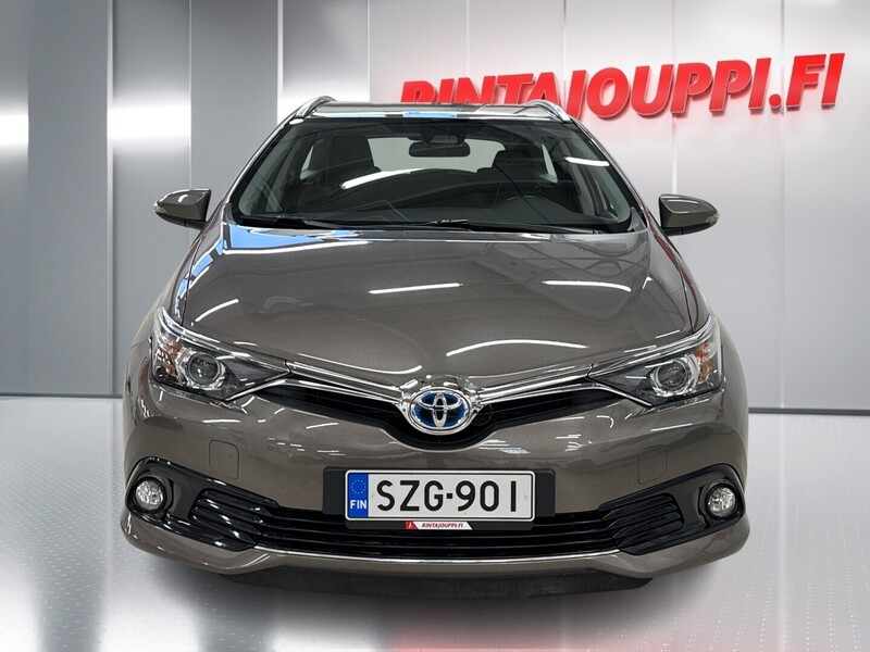 Toyota Auris vaihtoauto