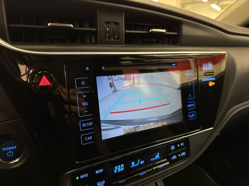 Toyota Auris vaihtoauto