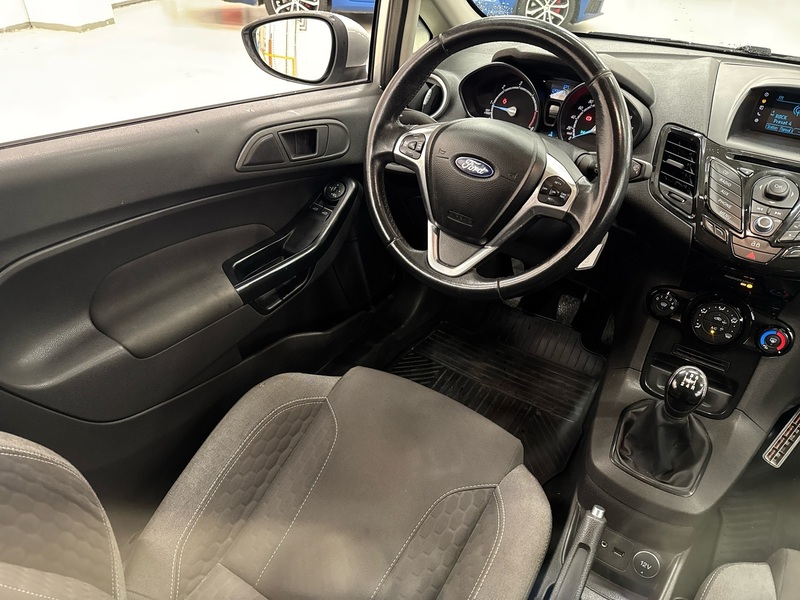 Ford Fiesta Van vaihtoauto