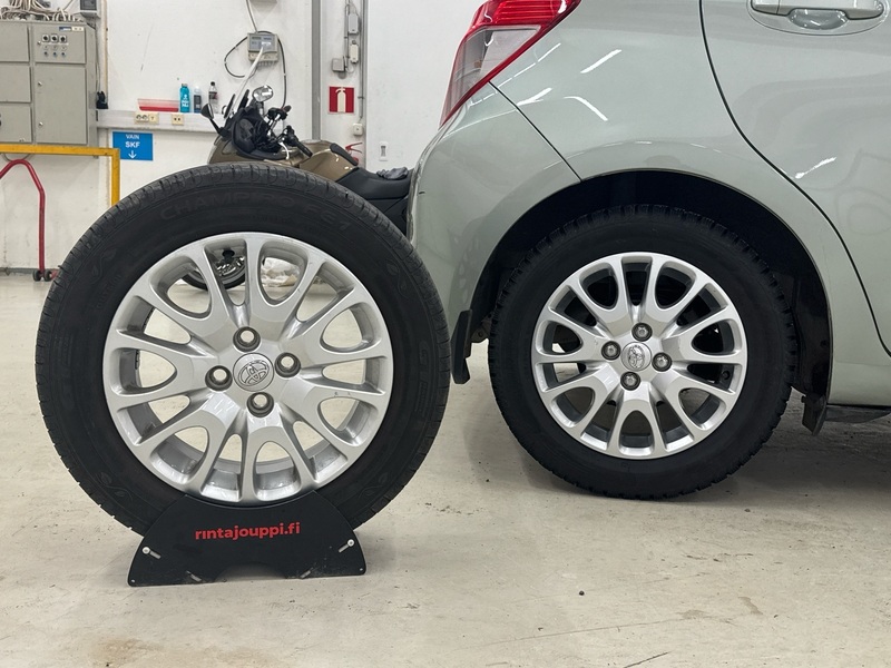 Toyota Yaris vaihtoauto