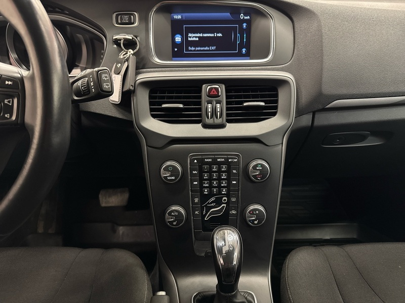 Volvo V40 vaihtoauto