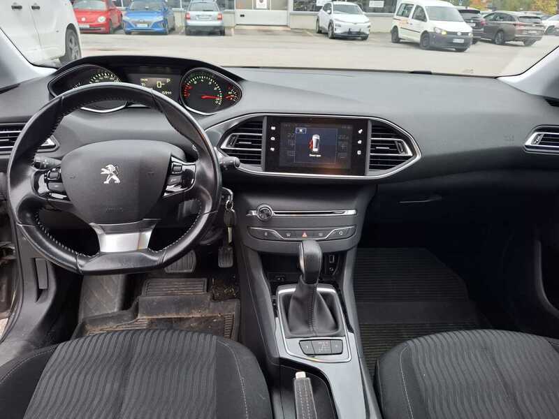 Peugeot 308 vaihtoauto