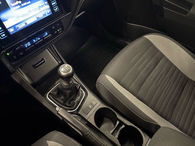 Toyota Auris vaihtoauto