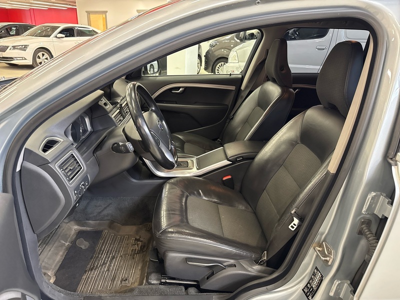 Volvo V70 vaihtoauto