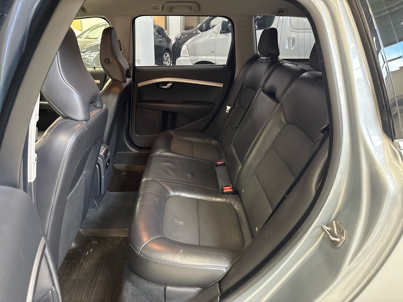 Volvo V70 vaihtoauto