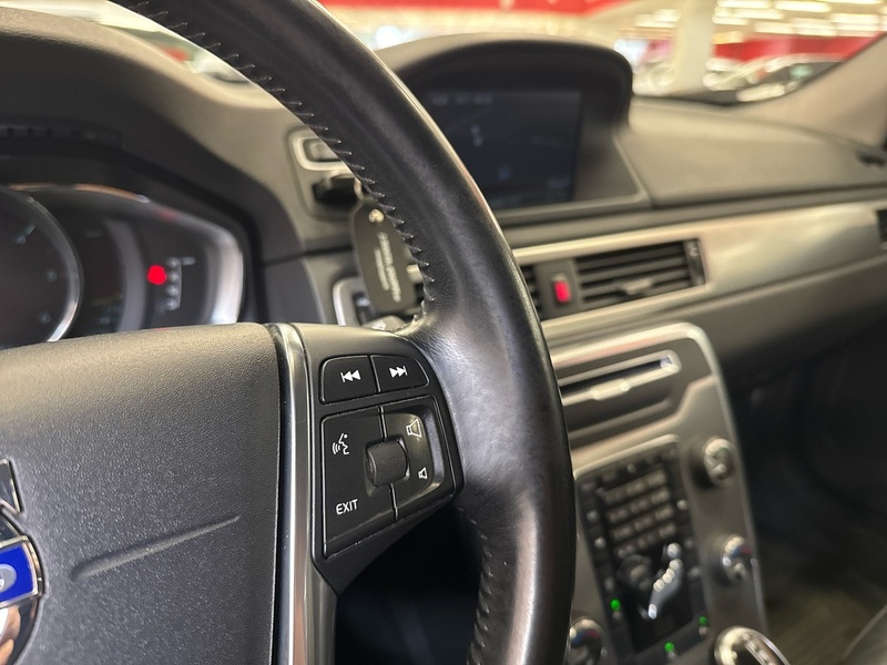 Volvo V70 vaihtoauto