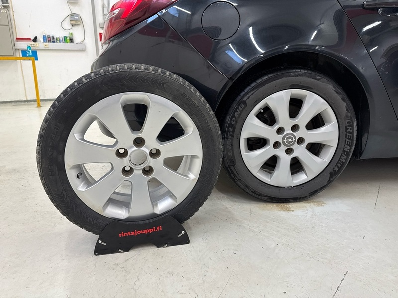 Opel Insignia vaihtoauto