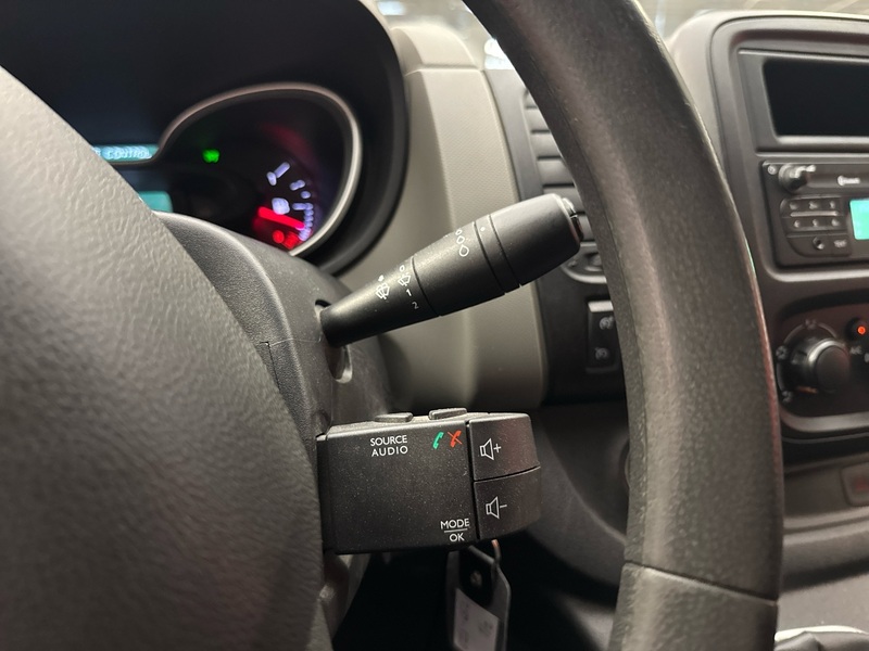Nissan NV300 vaihtoauto