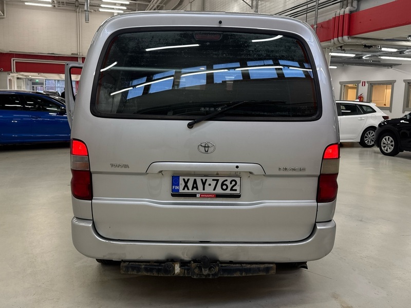 Toyota Hiace vaihtoauto