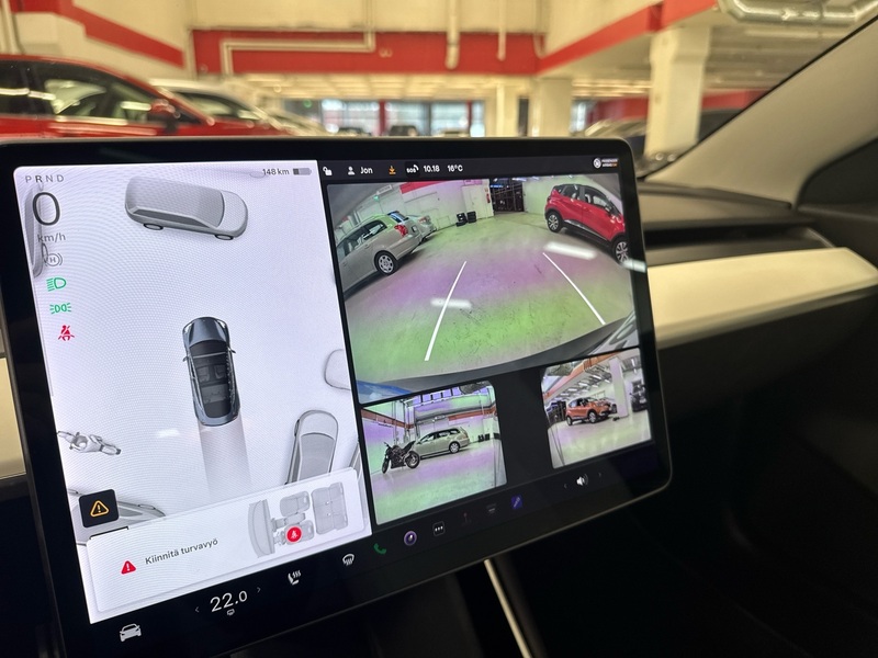 Tesla Model 3 vaihtoauto