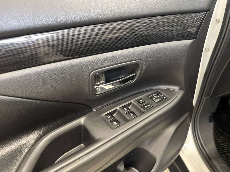 Mitsubishi Outlander vaihtoauto