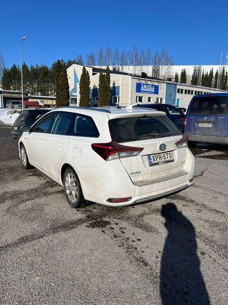 Toyota Auris vaihtoauto