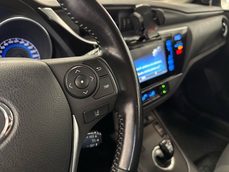 Toyota Auris vaihtoauto