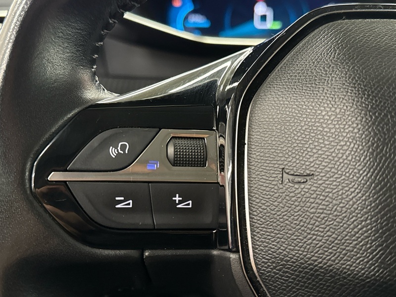 Peugeot e-208 vaihtoauto