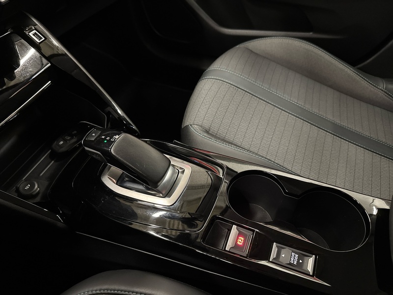 Peugeot e-208 vaihtoauto