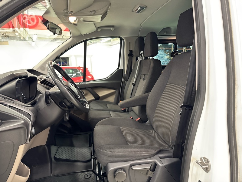 Ford Transit Custom vaihtoauto