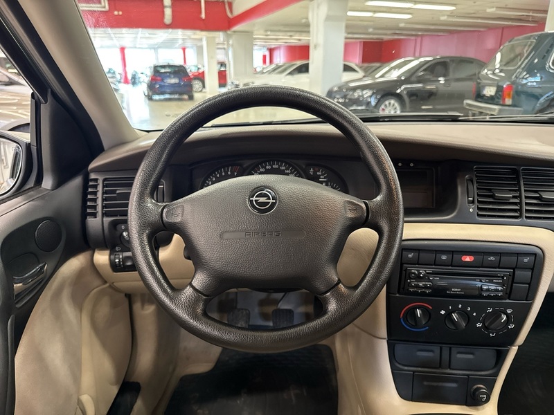 Opel Vectra vaihtoauto