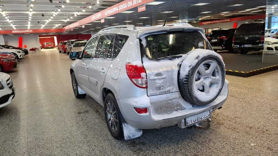 Toyota RAV4 vaihtoauto